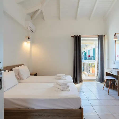 Maison Peroulia *