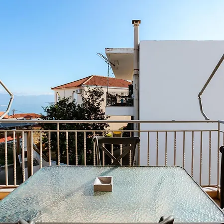 Maison Peroulia דירה *