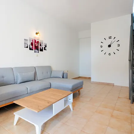 Maison Peroulia Nea Koroni